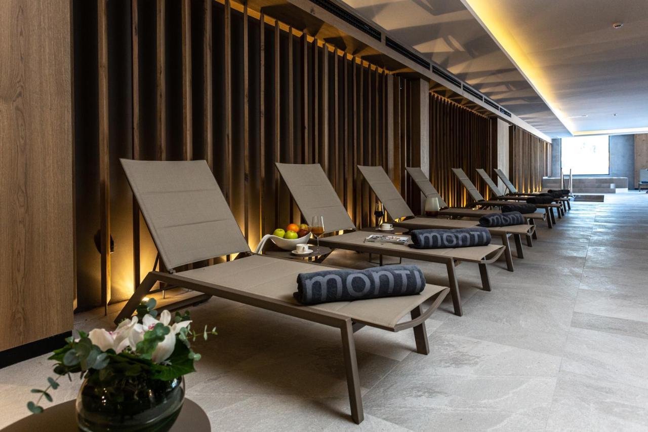 Hotel Monti Spa & Wellness Hadzici Экстерьер фото